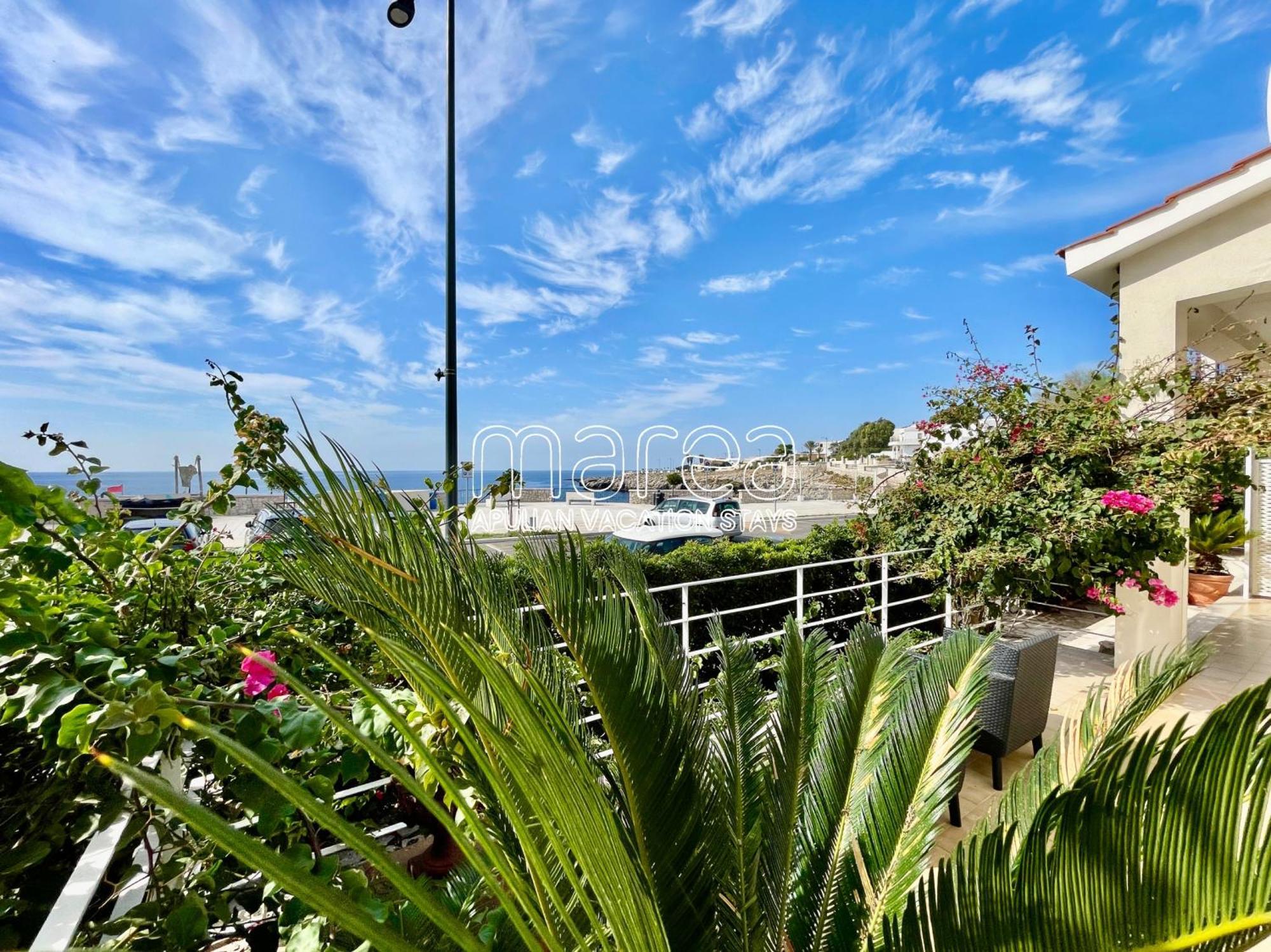 Villa Nauna, Fronte Mare Con Giardino E Terrazzo - Marea Stays Collection Нардо Экстерьер фото